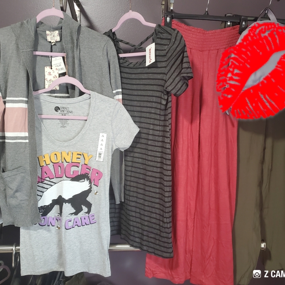 Trendy Apparel Lot #4
